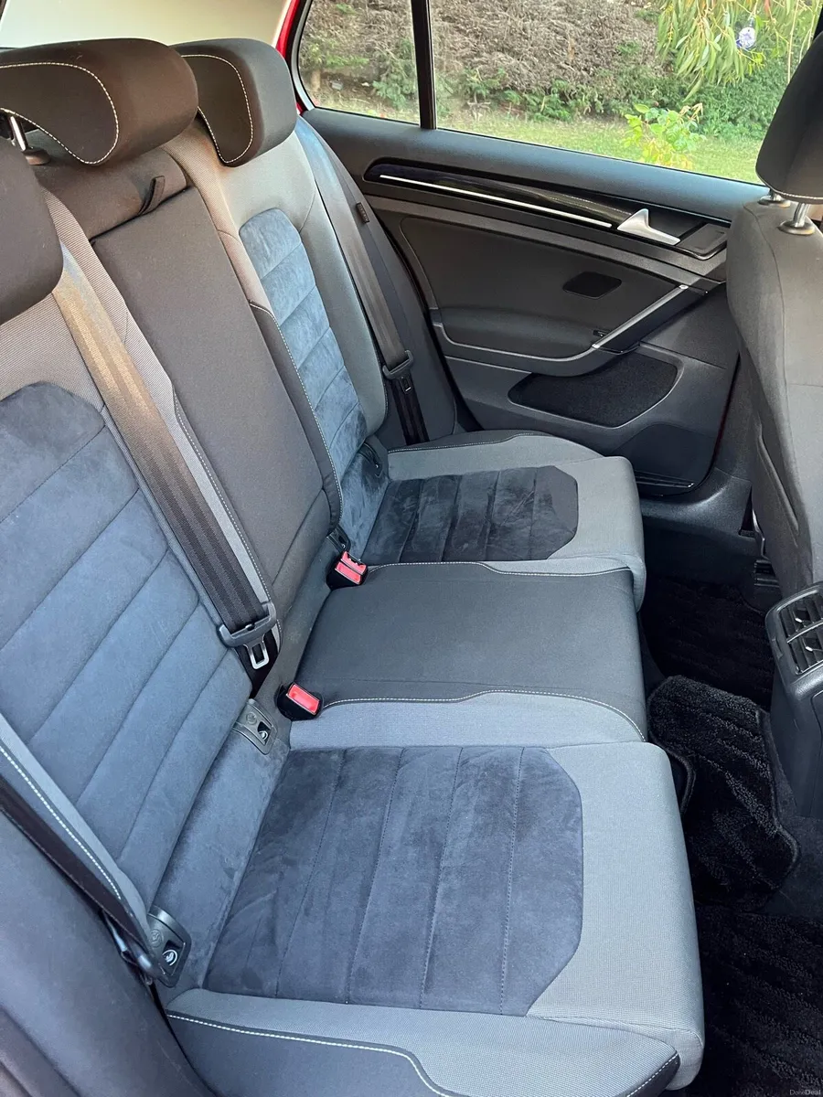Volkswagen Golf Highline 1.4 TSI Automatic (152) - Image 6
