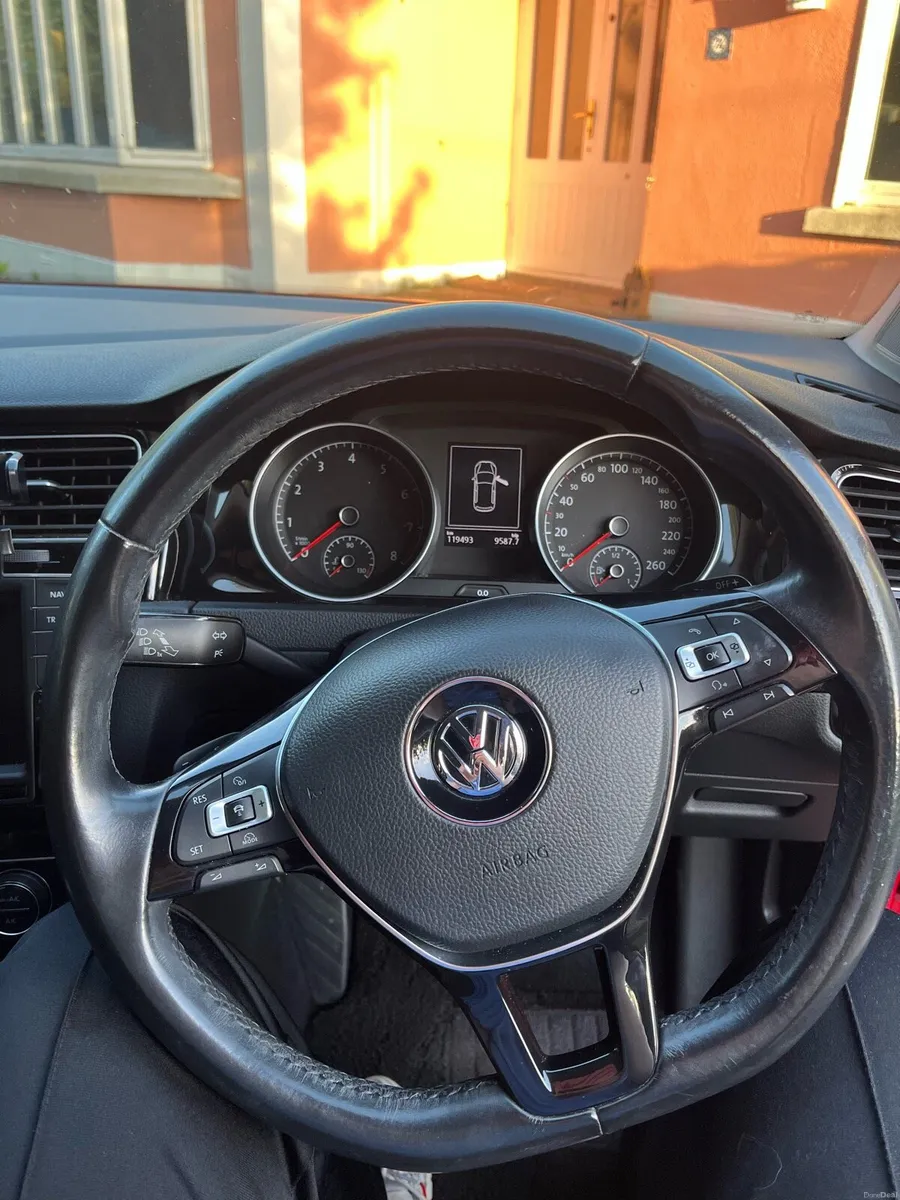 Volkswagen Golf Highline 1.4 TSI Automatic (152) - Image 3