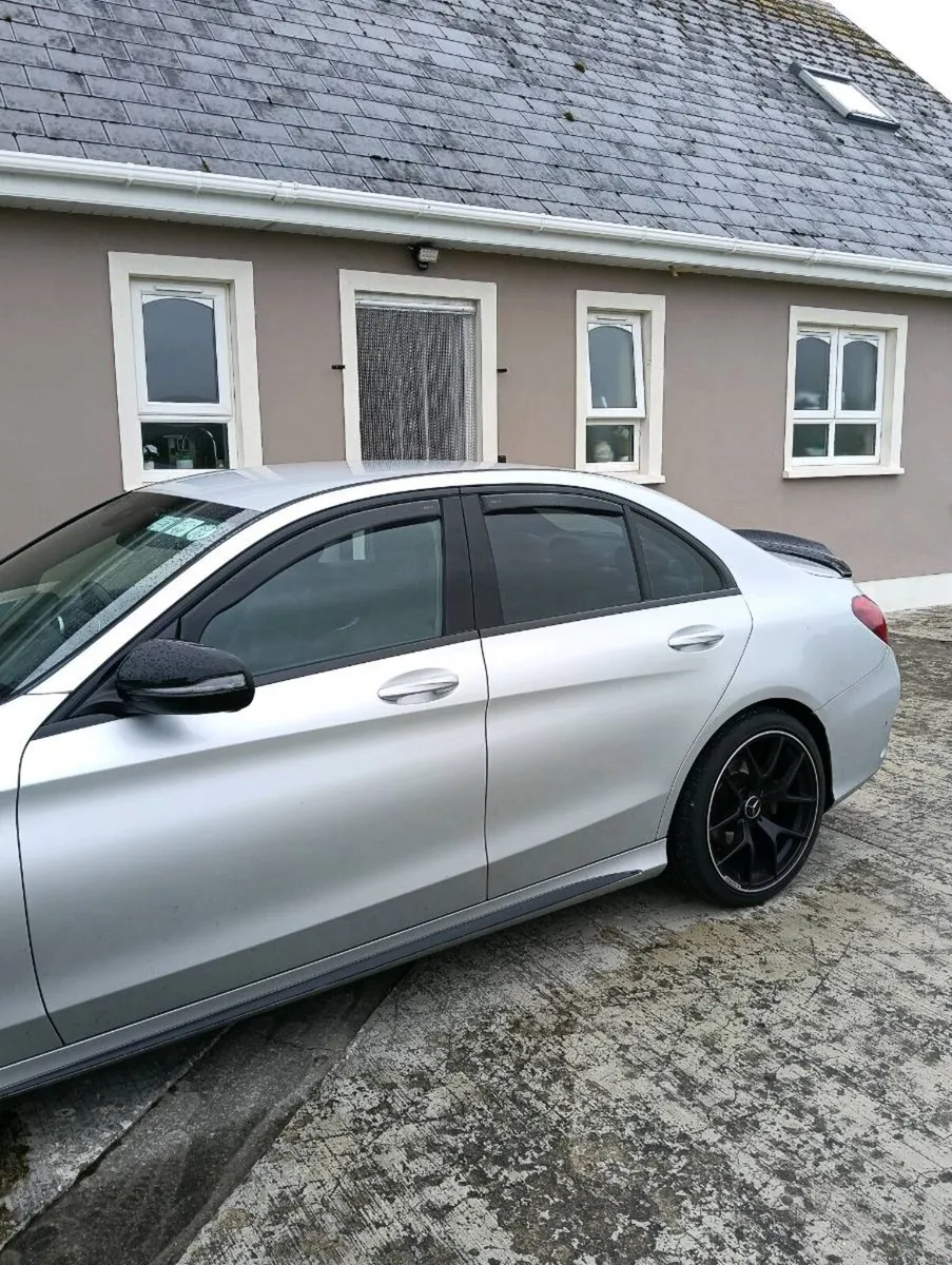 Mercedes Benz C class AMG premium - Image 4