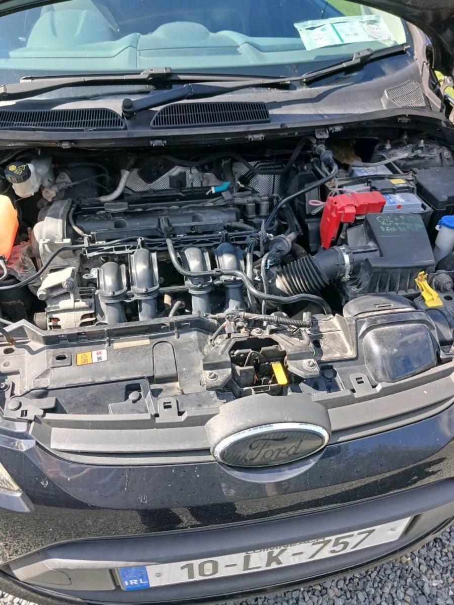 Ford fiesta 1.25 2010 - Image 6