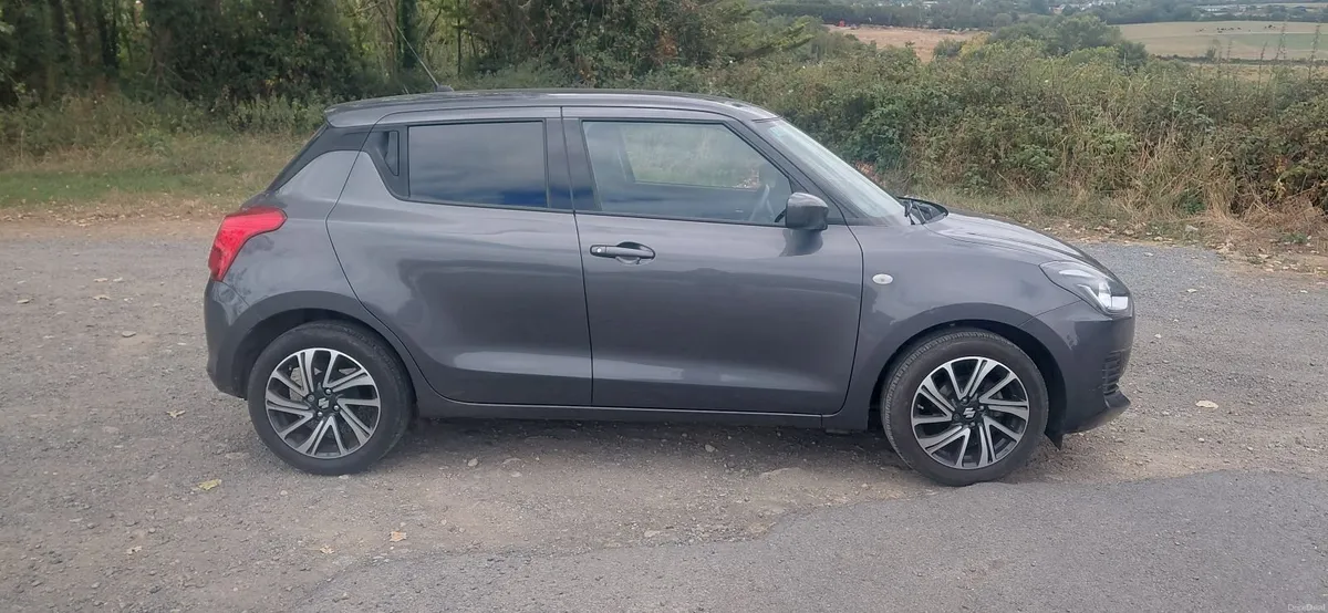 242 Suzuki Swift 1.2 Petrol Hybrid SZ-L - Image 1