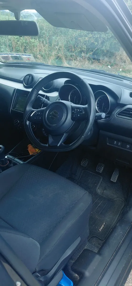 242 Suzuki Swift 1.2 Petrol Hybrid SZ-L - Image 6