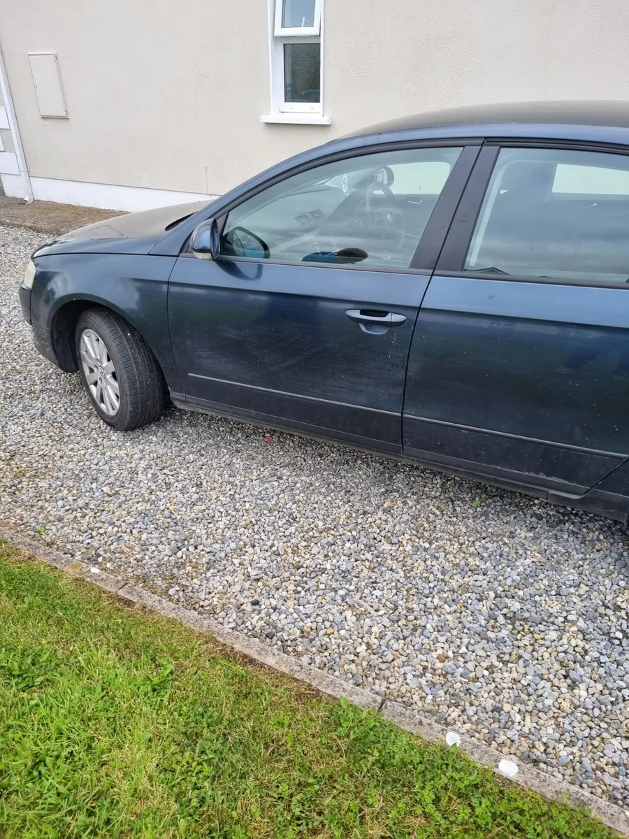 Volkswagen Passat 2008 - Image 4