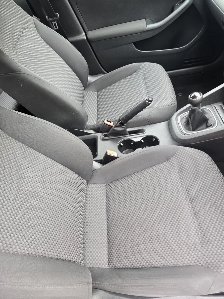 Volkswagen Jetta (NCT & Tax until 2027) - Image 6