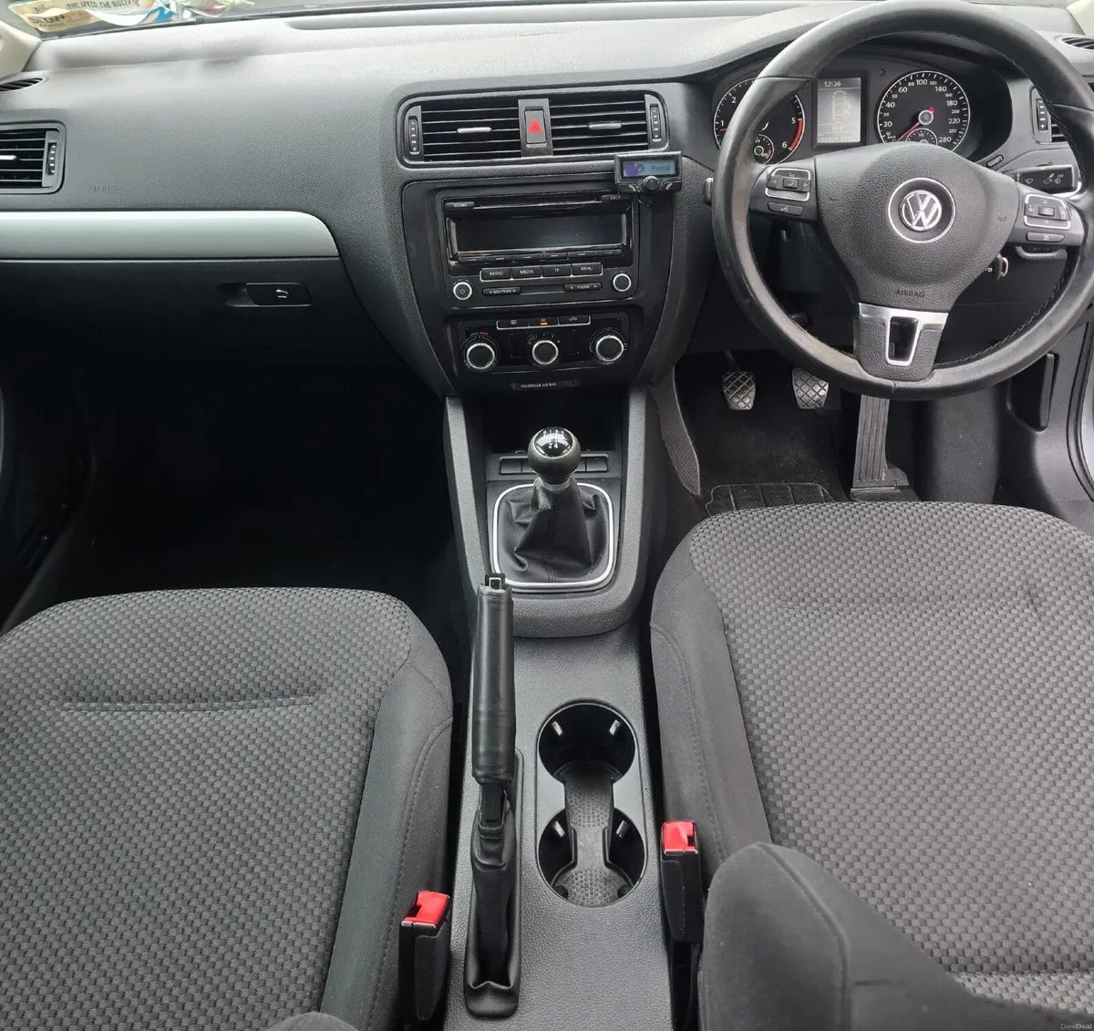 Volkswagen Jetta (NCT & Tax until 2027) - Image 5
