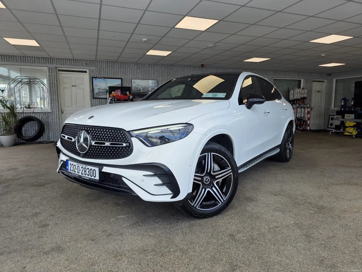 Mercedes-Benz GLC 300 de 4MATIC Coupé AMG 2023 - Image 2
