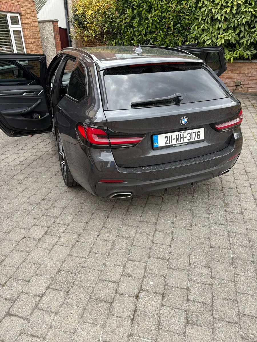 211 BMW 520 M Sport touring - Image 6