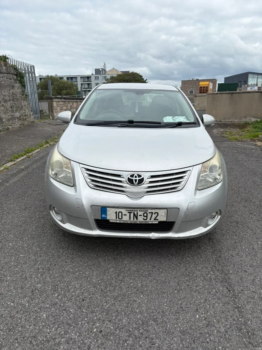 2010 Toyota Avensis 2:0 D4D - Image 2