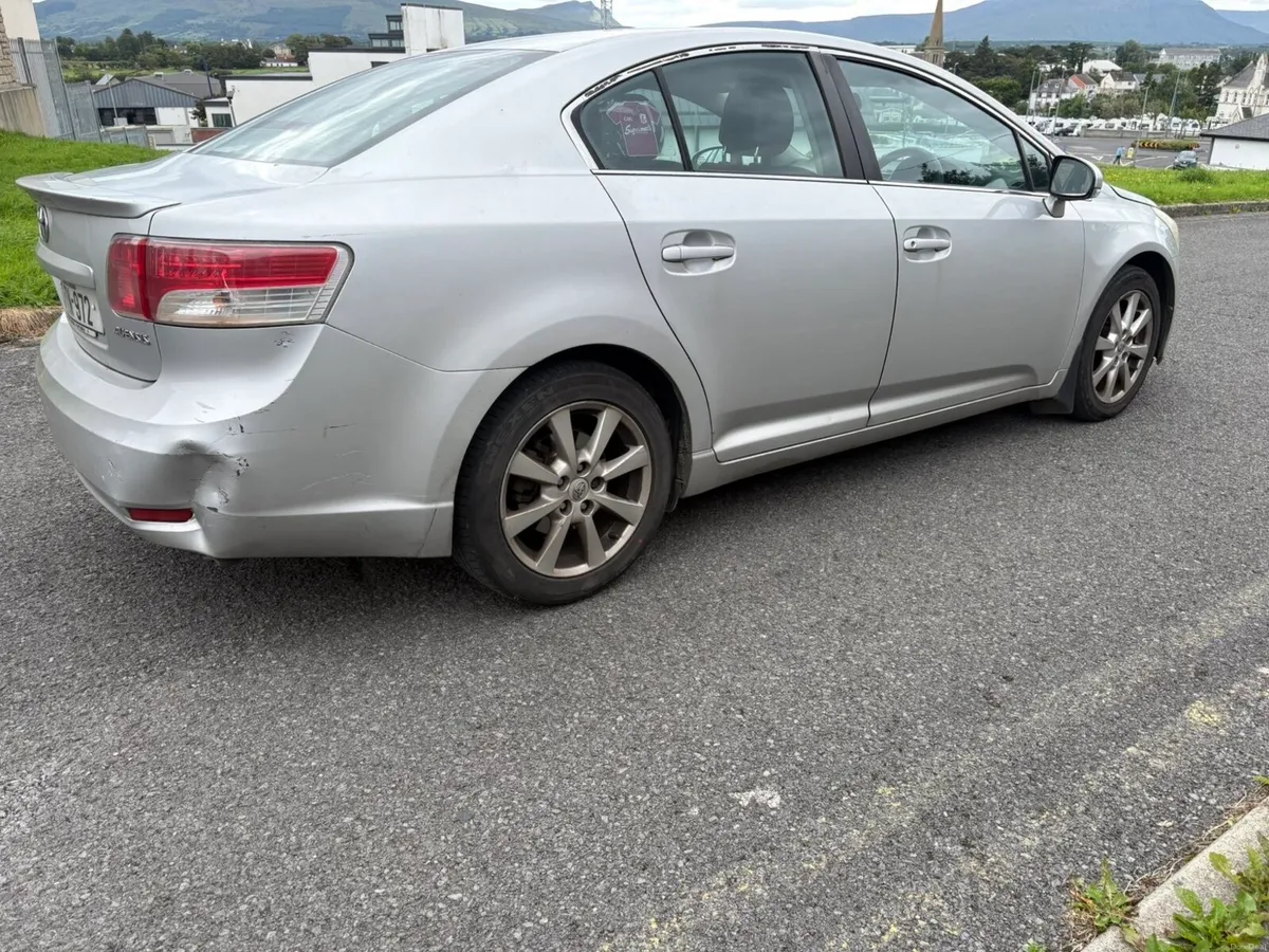 2010 Toyota Avensis 2:0 D4D - Image 4