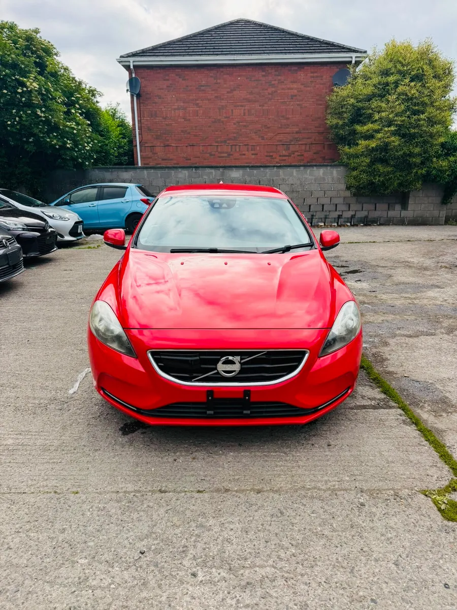 Volvo V40/D4 -2016 -2.0D Auto - Image 1
