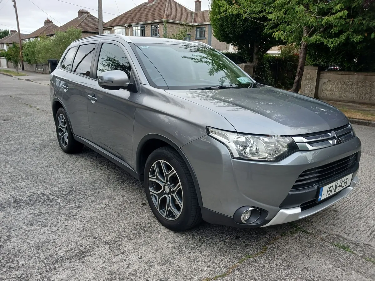 Mitsubishi Outlander 2015 - Image 1