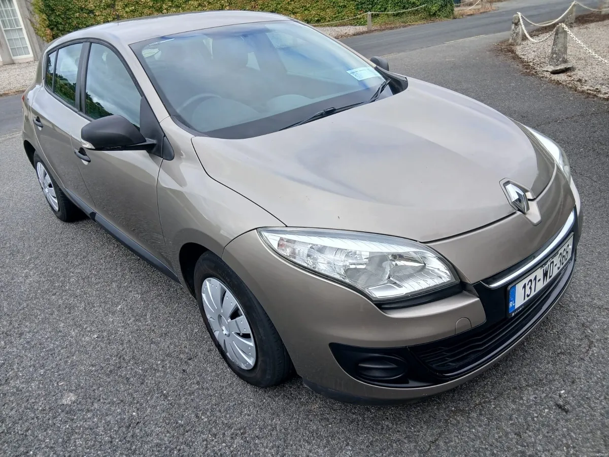 Renault Megane 104kms - Image 5