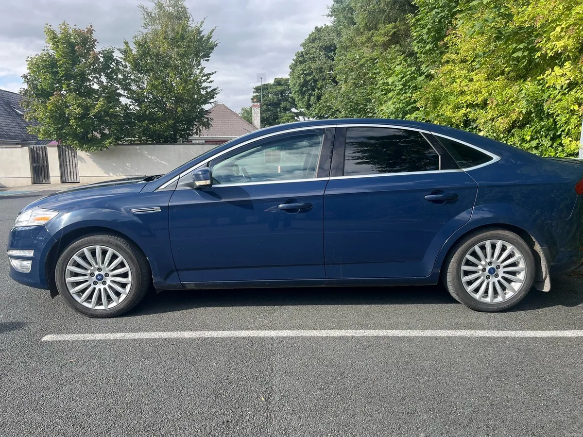 2014 Ford Mondeo Titanium, NCT & Tax to 2027 - Image 3