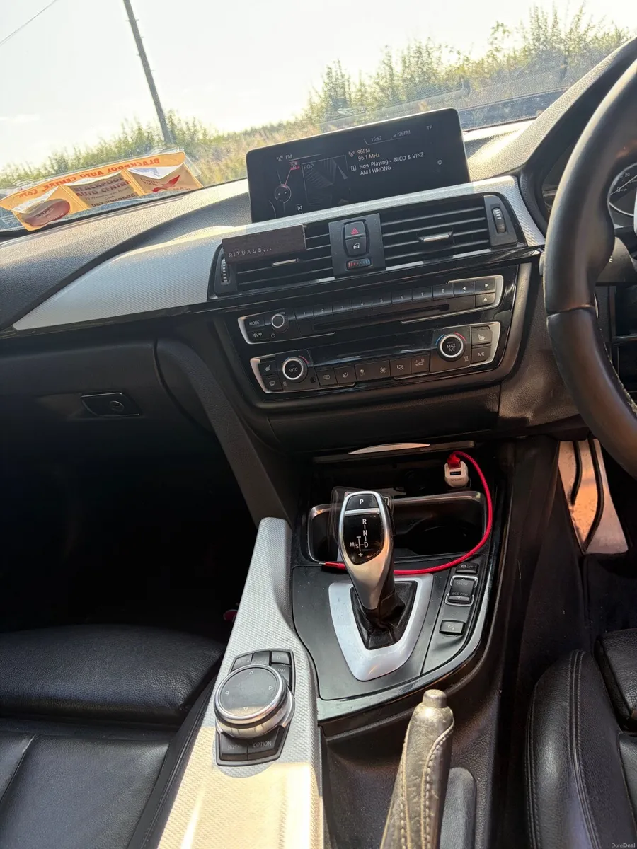 BMW 4-Series 2015 - Image 6