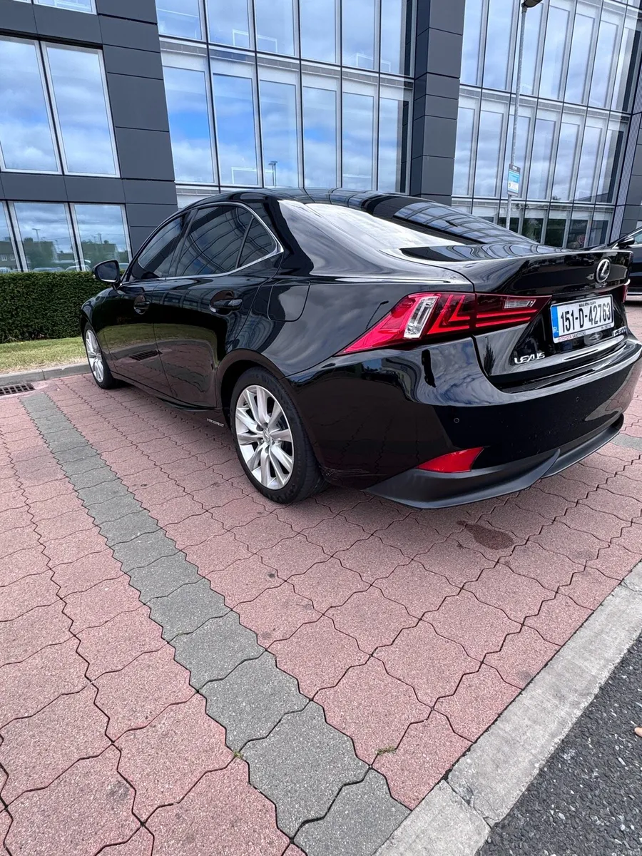 Lexus IS300 H - Image 5
