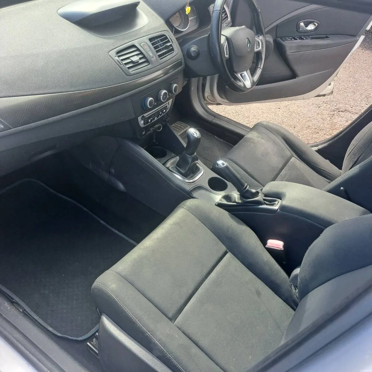 Car - Image 5