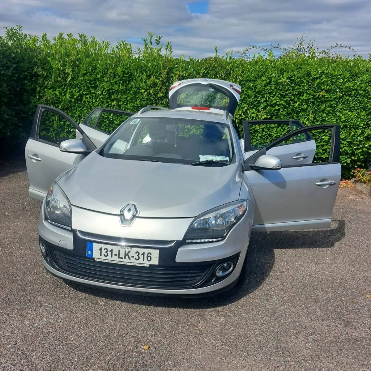 Car - Image 2