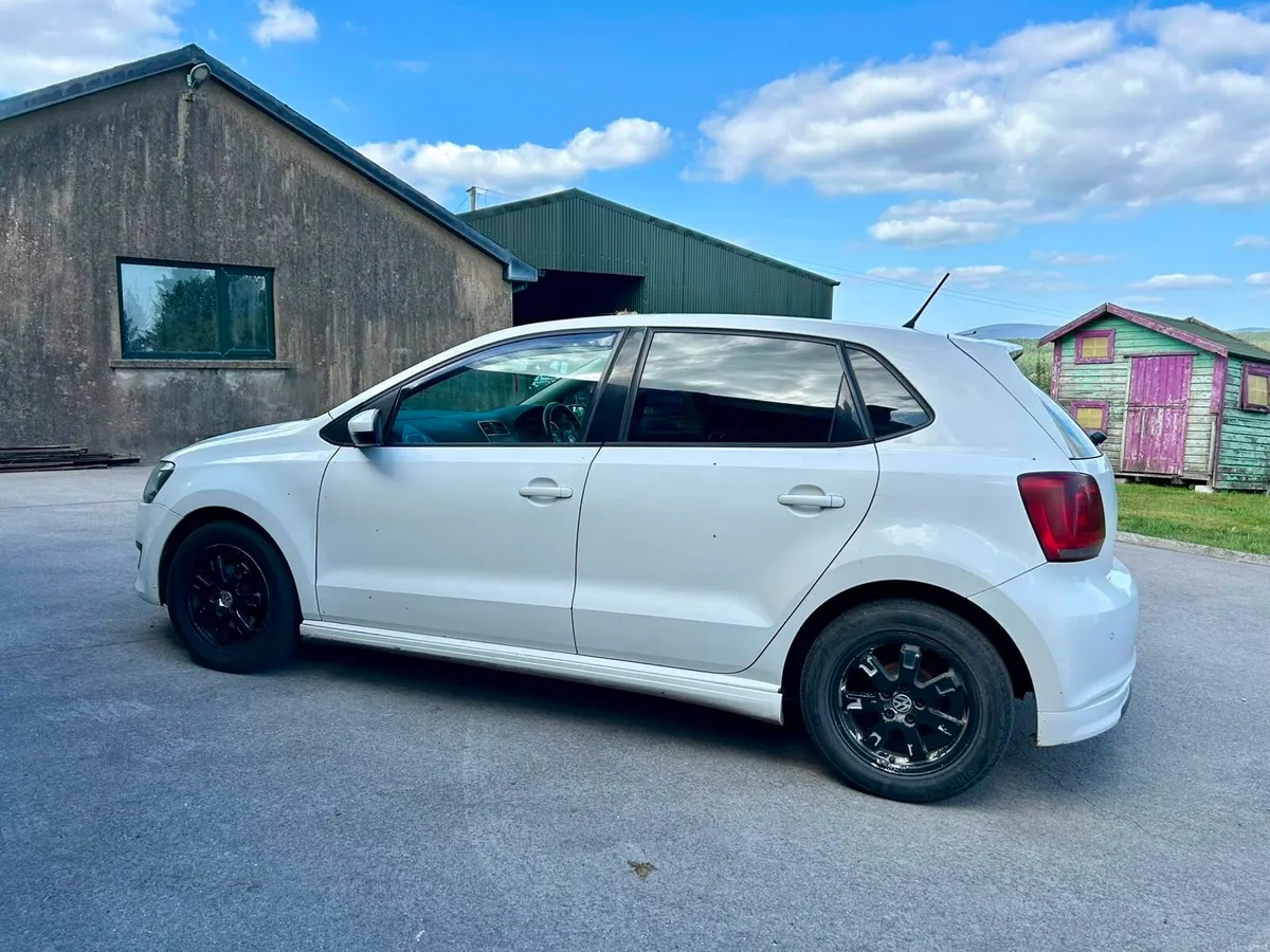 Volkswagen Polo - Image 4