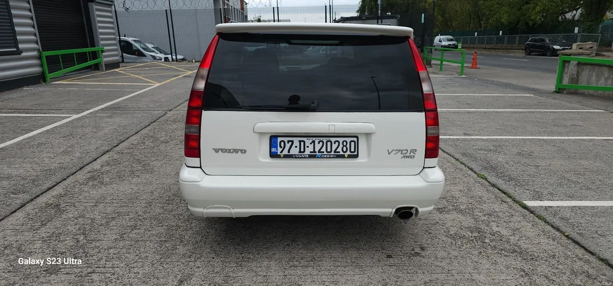 V70 R,  2.3T,  AWD - Image 4