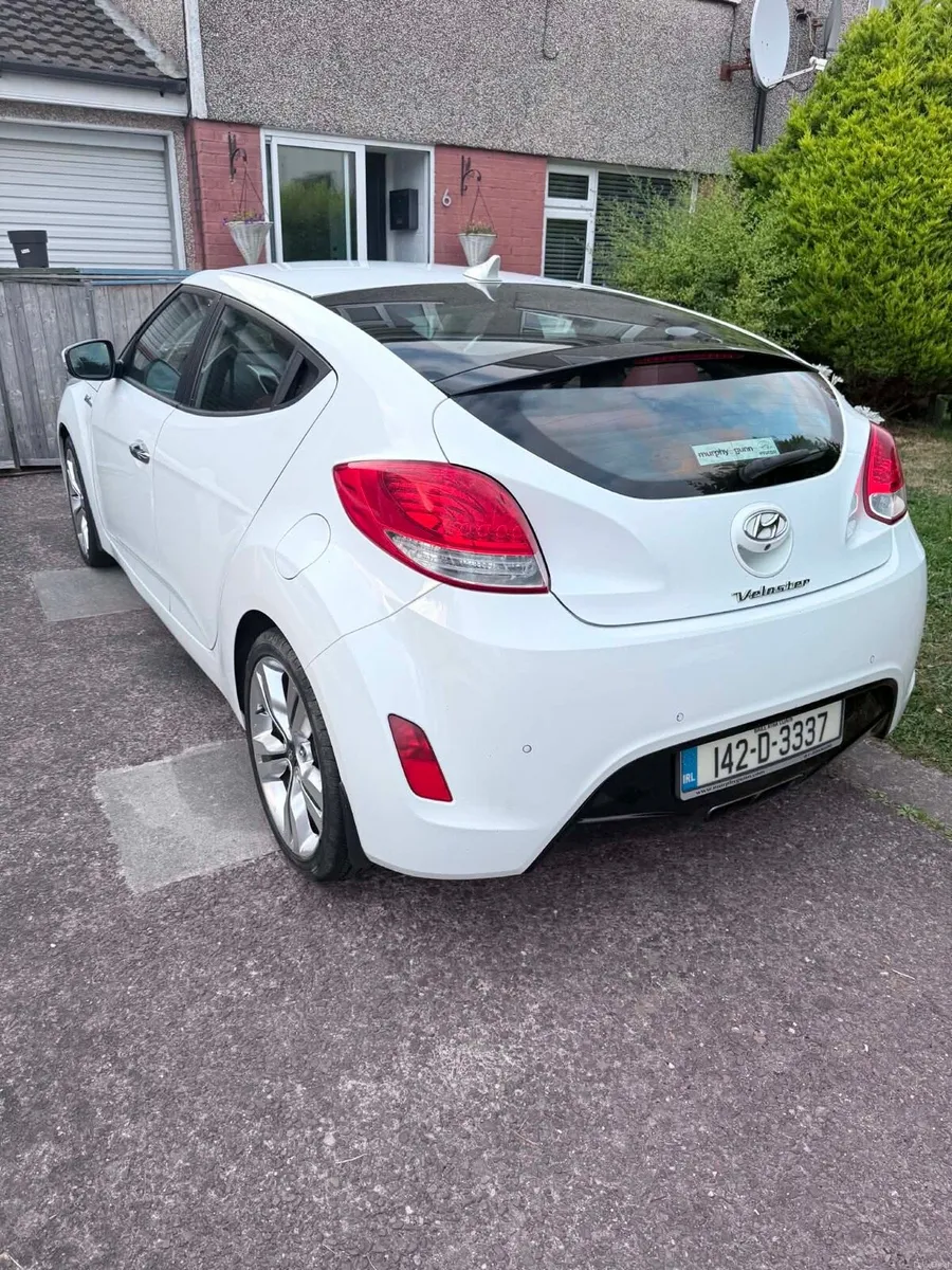 Hyundai Veloster - Image 2