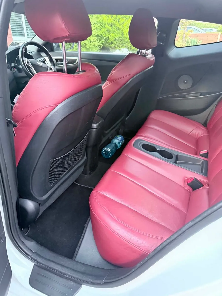 Hyundai Veloster - Image 6