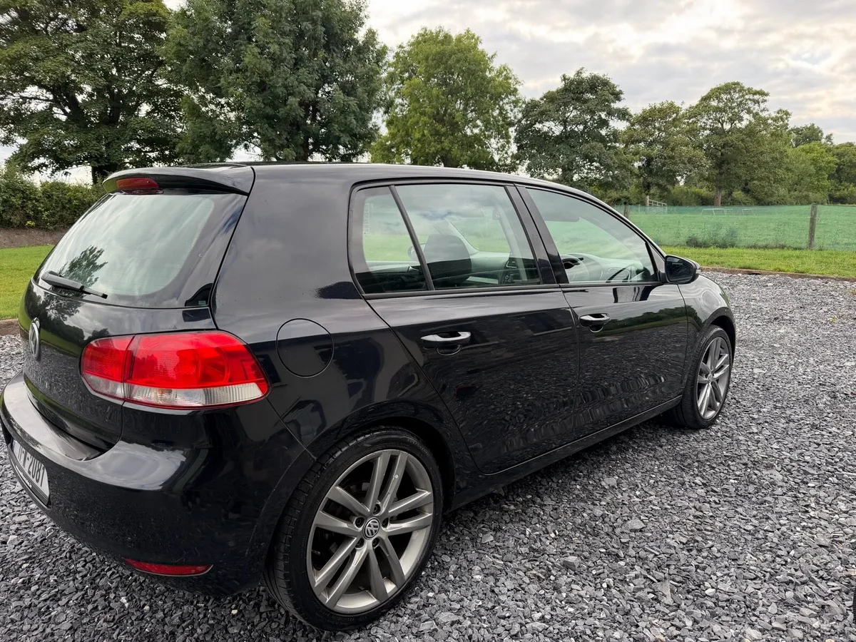 Volkswagen Golf 1.6 tdi - Image 5