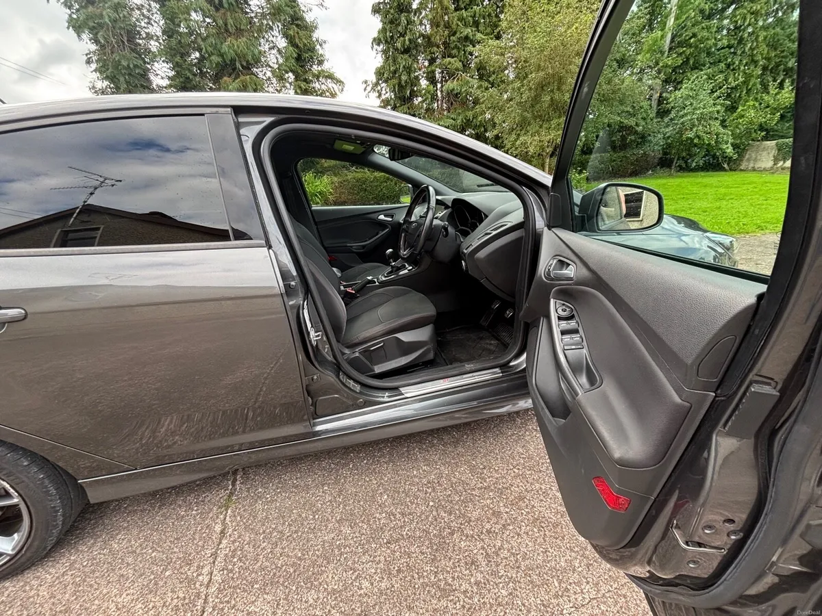 Ford Focus 2018 - Image 5