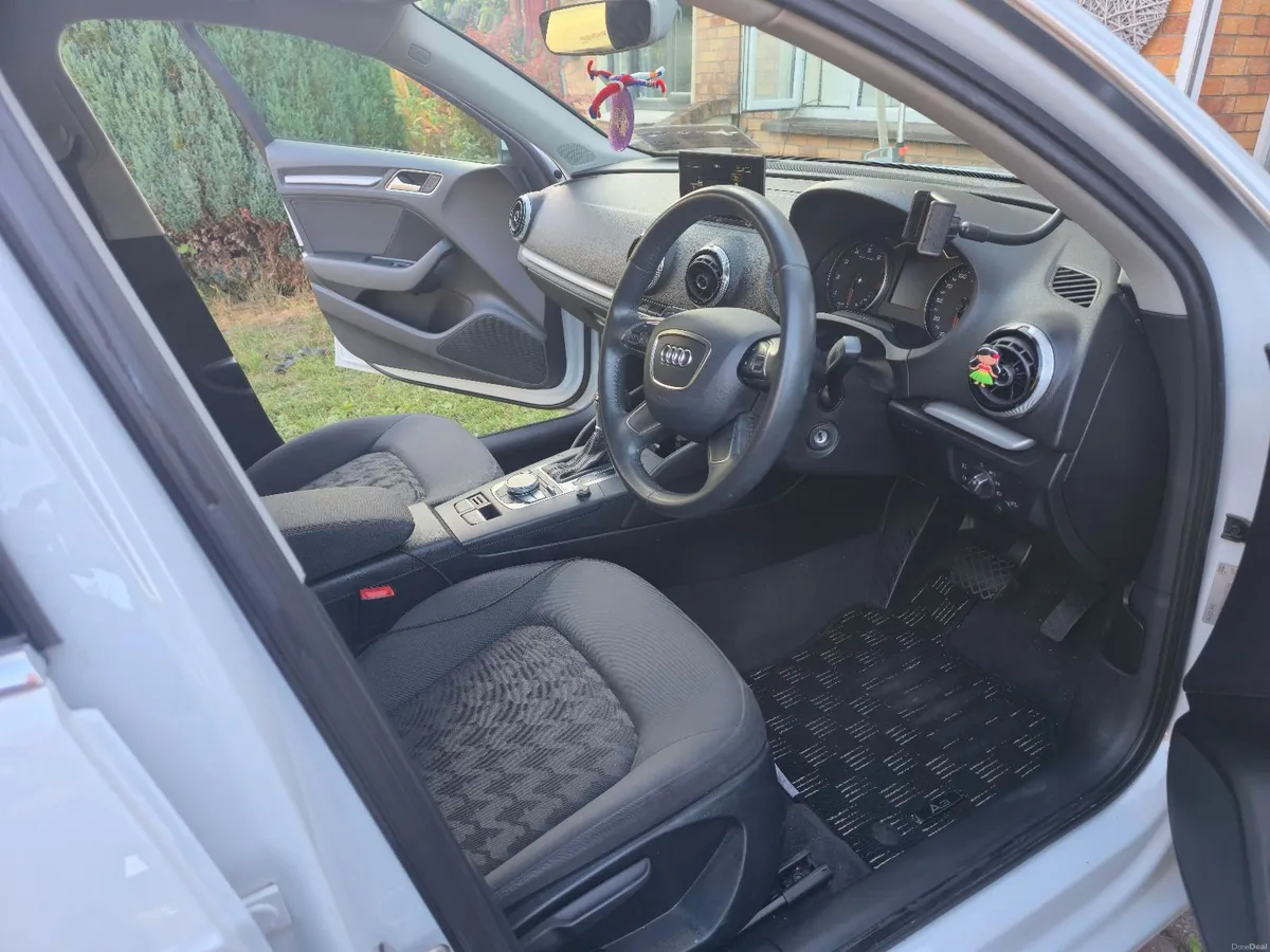 Audi A3 2015 - Image 3