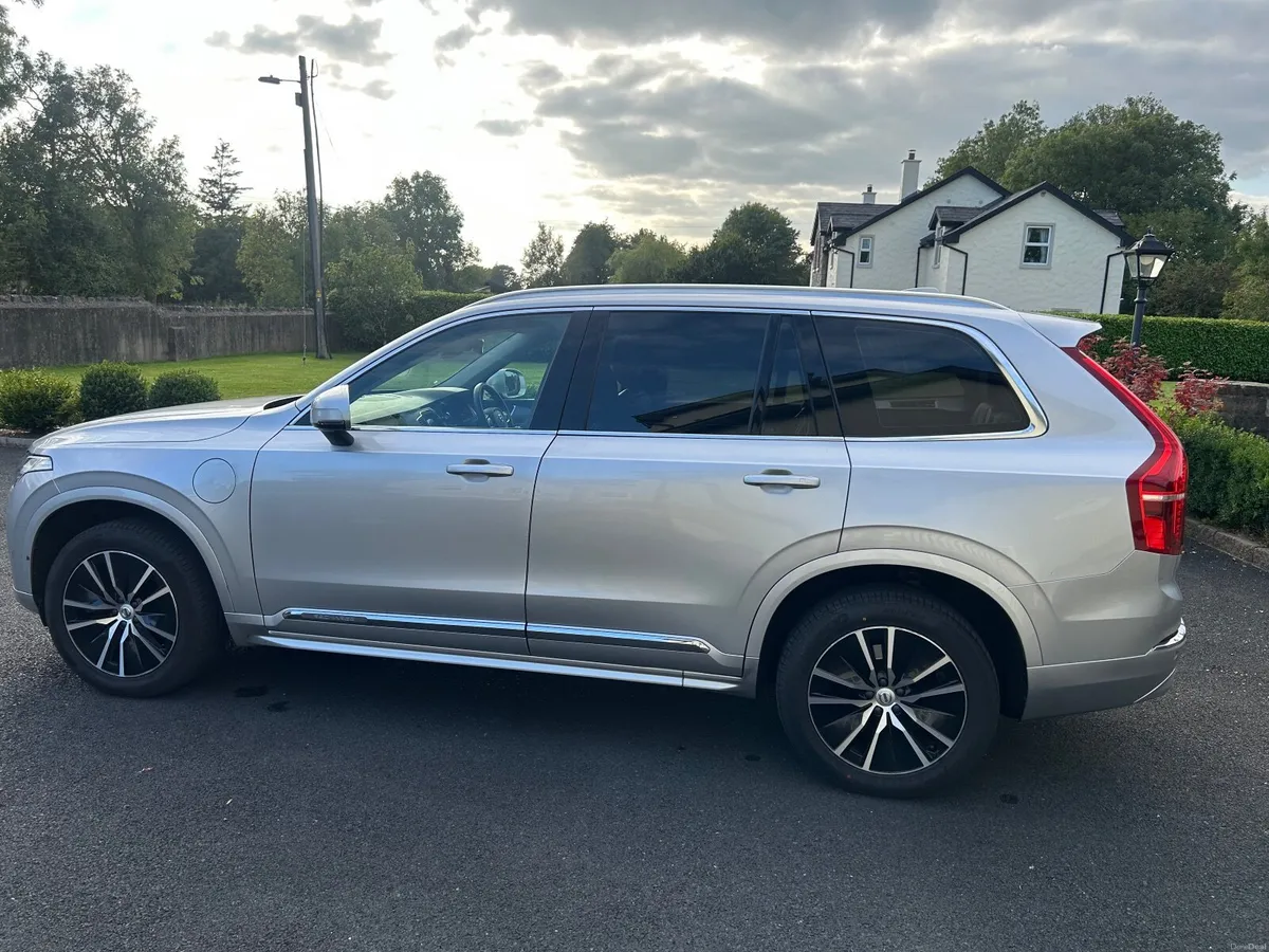 Volvo XC90 T8 Inscription Plug in Hybrid - Image 4