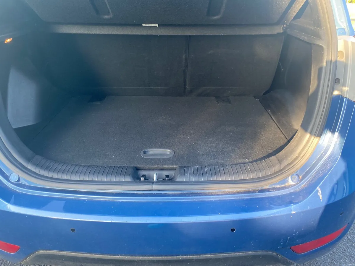 2016 Hyundai i20 1.4 Petrol – 5 Door - Image 2