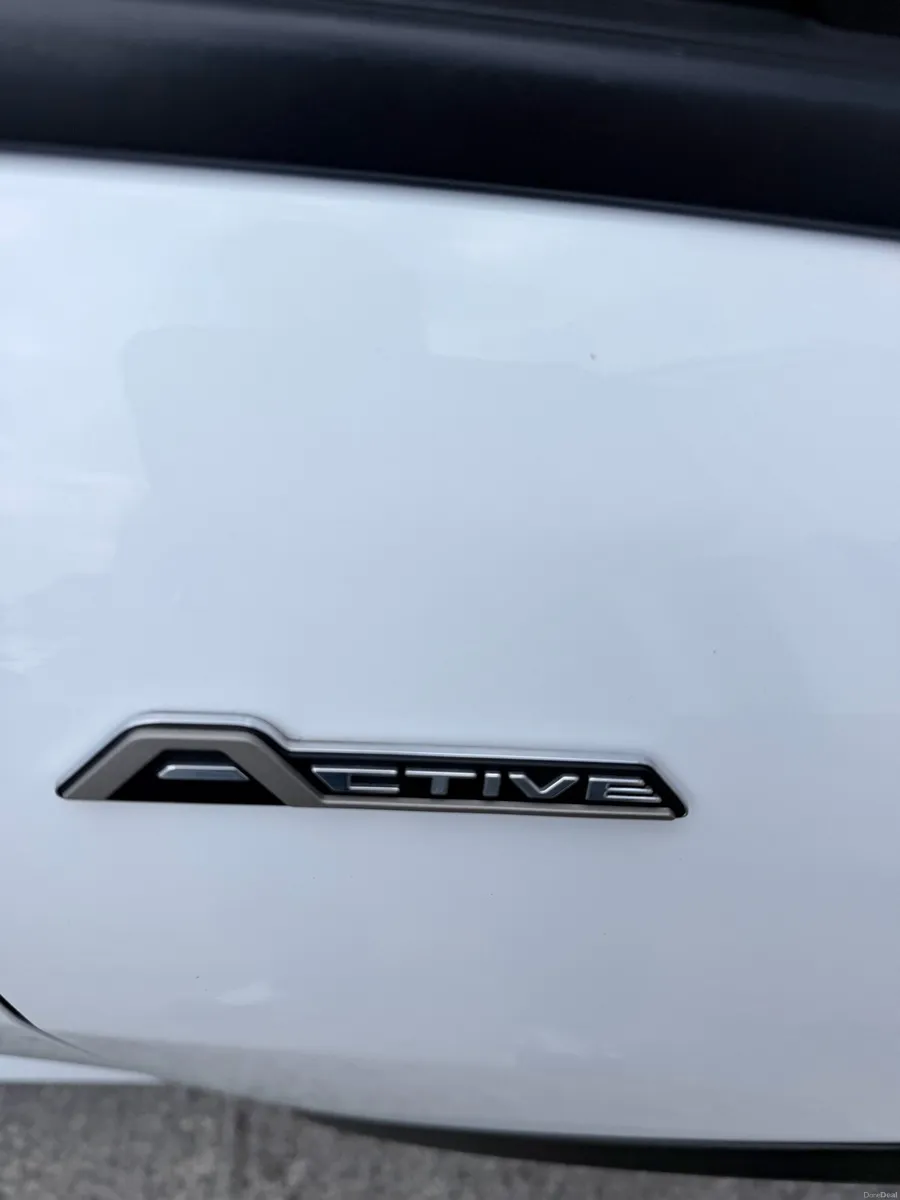 Ford Fiesta Active 2019 - Image 4
