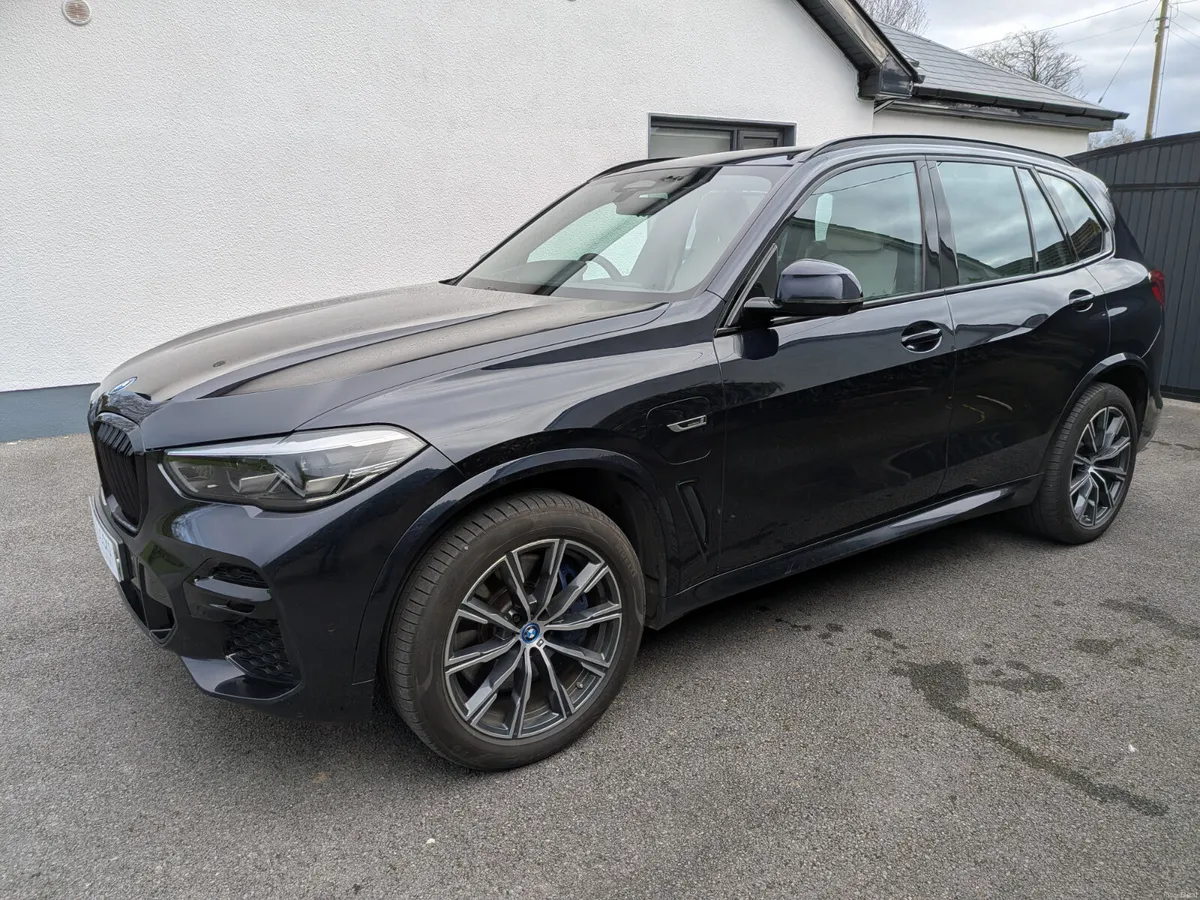 BMW X5 45e M Sport Plug-In Hybrid | Massive Spec - Image 3