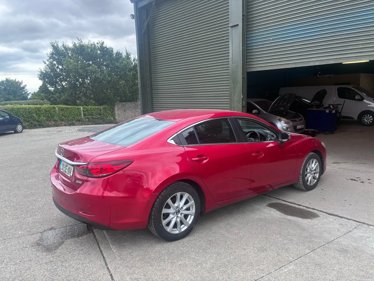 Car - Image 3