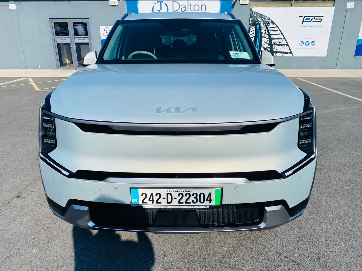 KIA EV9 EARTH RWD 7 SEATER AUTOMATIC 2024 (242) - Image 2