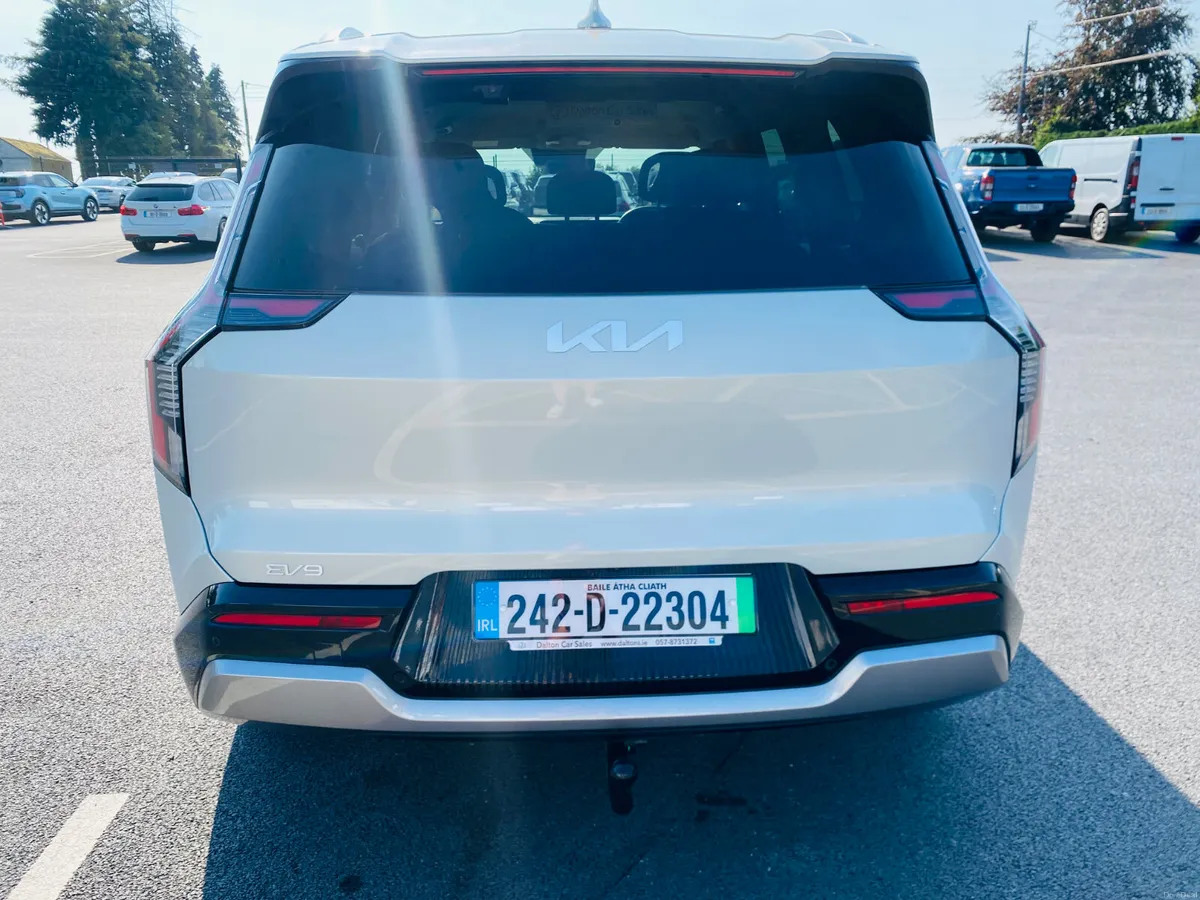 KIA EV9 EARTH RWD 7 SEATER AUTOMATIC 2024 (242) - Image 6