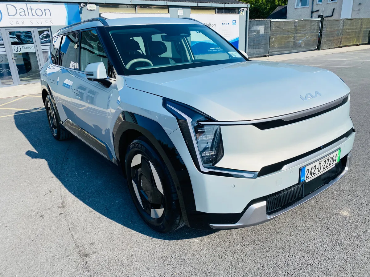 KIA EV9 EARTH RWD 7 SEATER AUTOMATIC 2024 (242) - Image 3