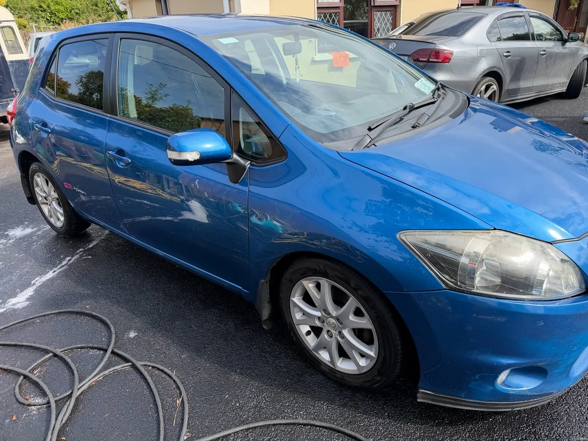Toyota Auris 1.4D4D - Image 2