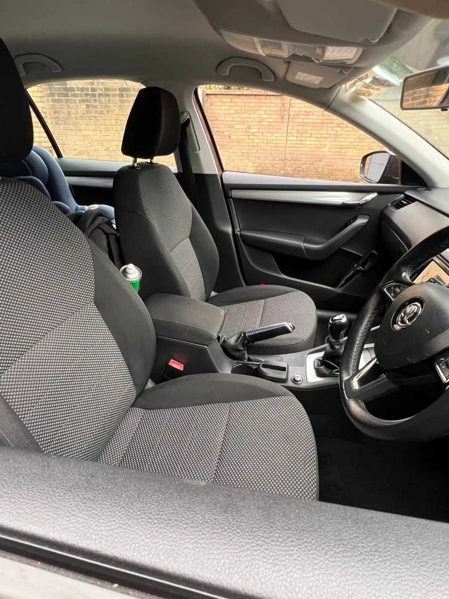 Skoda Octavia 2017 - Image 4