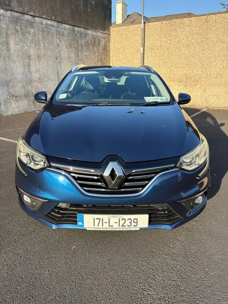 2017 Renault Megane - Image 2