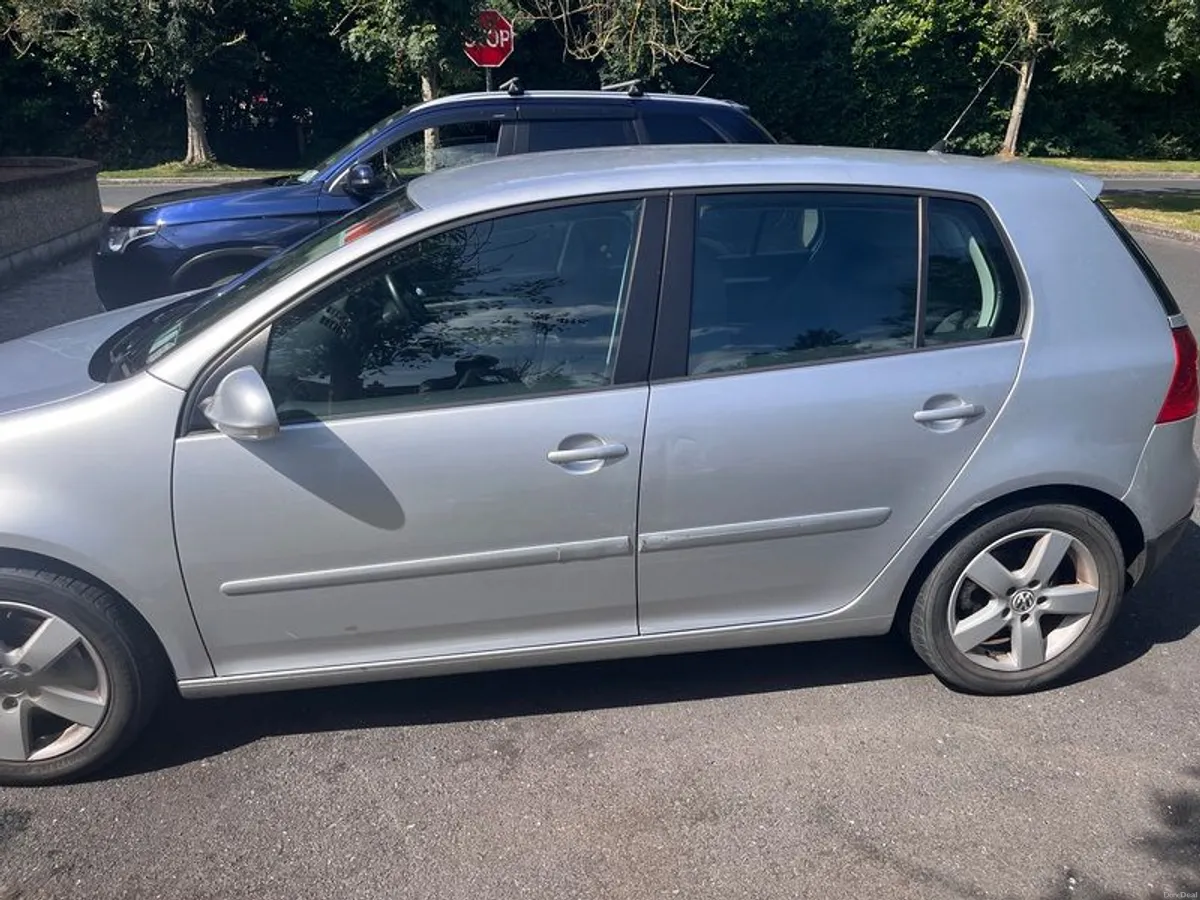 2007 Volkswagen Golf - Image 3