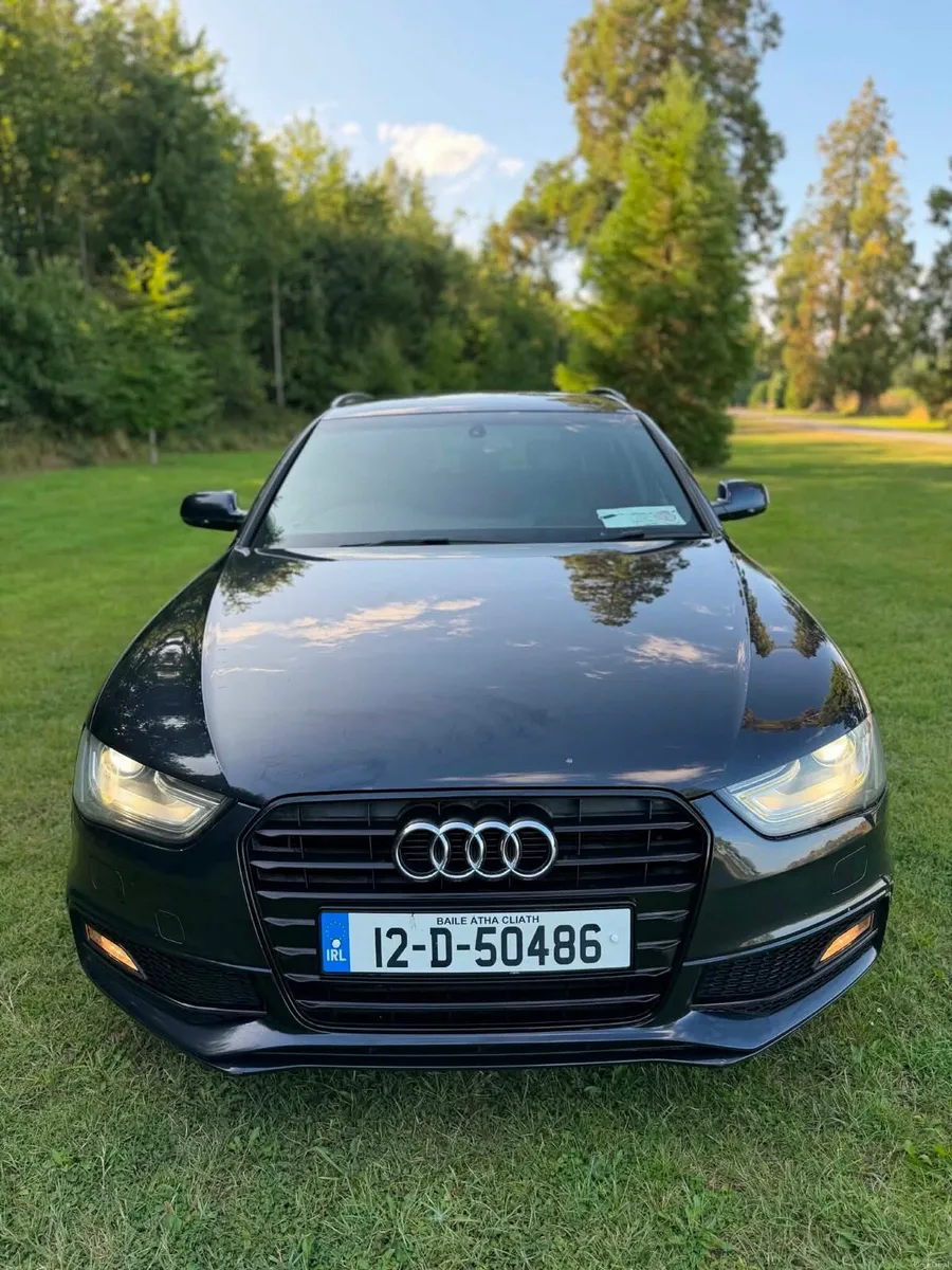 2012 AUDI A4 S- Line TDI 2.0 DIESEL BLACK EDITION - Image 4
