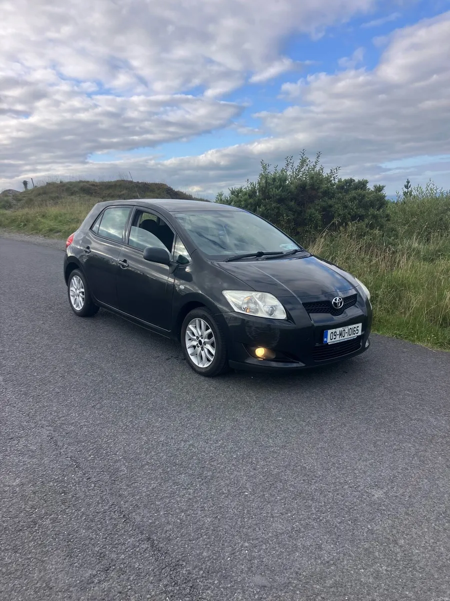 Toyota Auris 1.4 D4D - Image 1