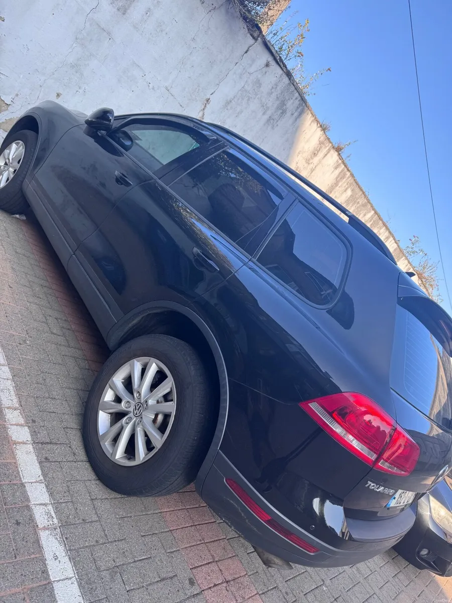Volkswagen Touareg 2015 - Image 1