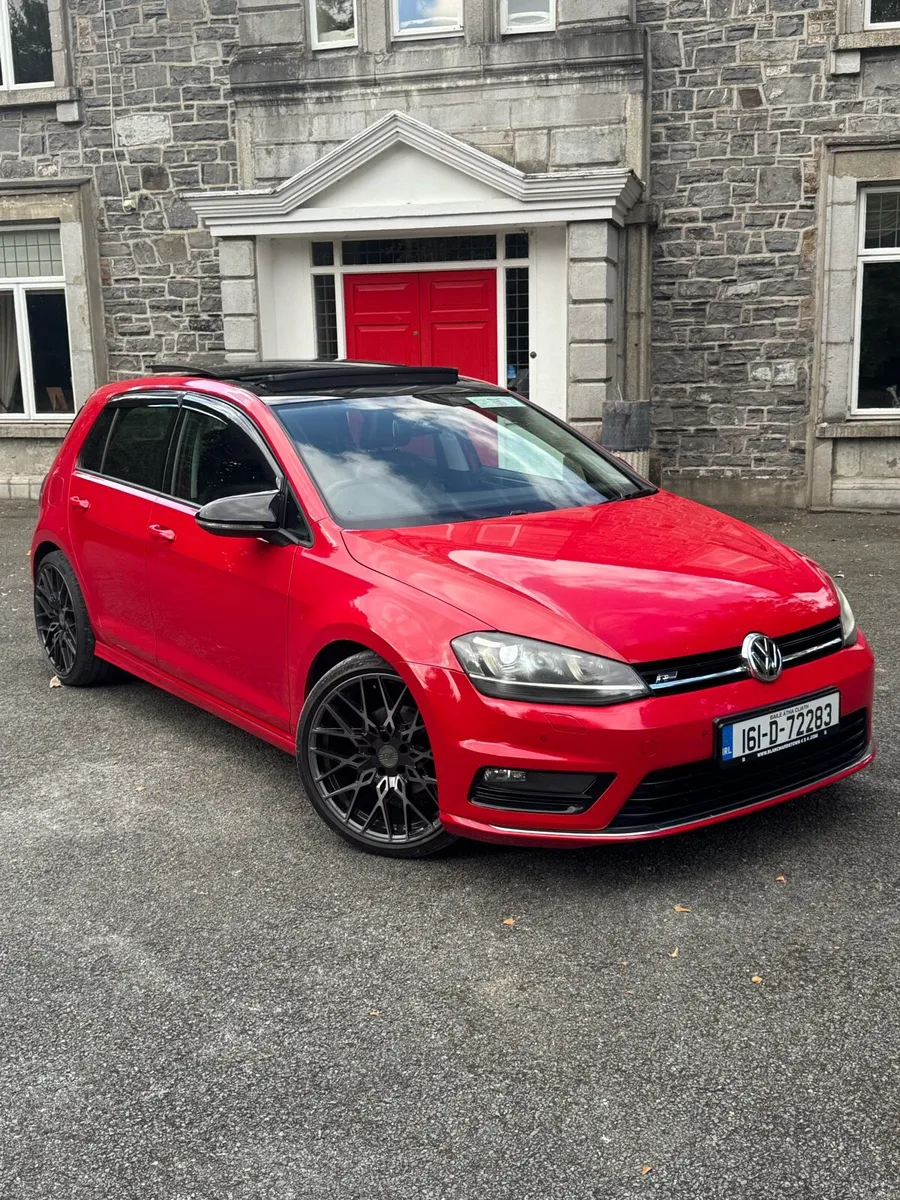 Volkswagen Golf R-Line 1.4 TSI Panoramic Sunroof - Image 1