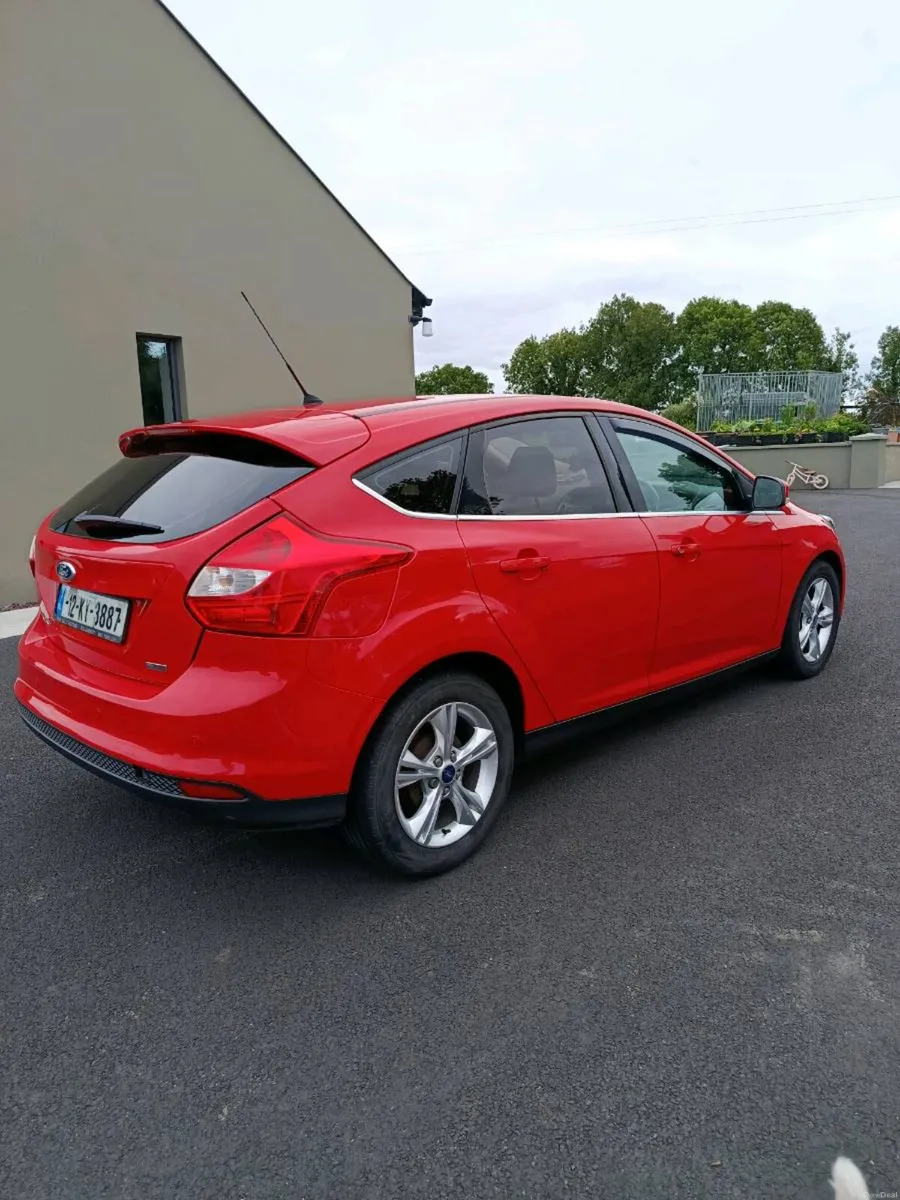 Ford Focus 2012 - Image 2
