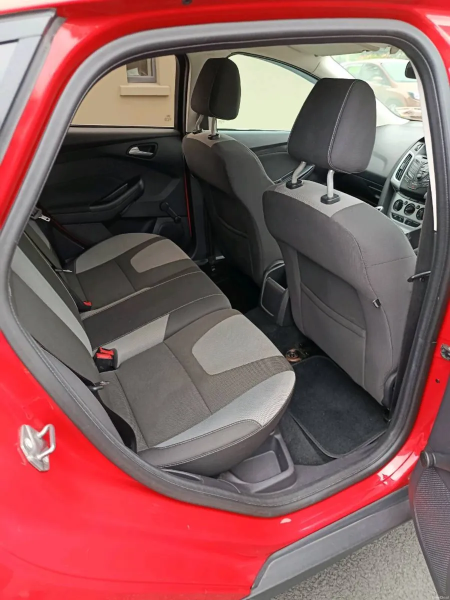 Ford Focus 2012 - Image 6
