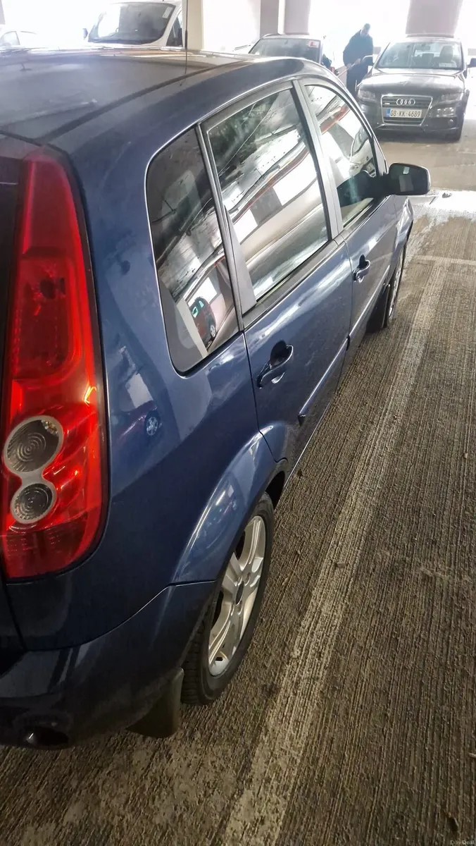 Ford Fiesta - Image 4