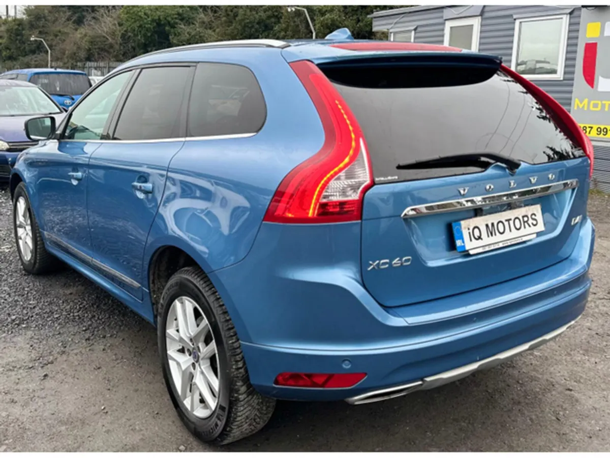 Volvo XC60 2.0L Diesel Automatic  Sunroof (3276) - Image 4