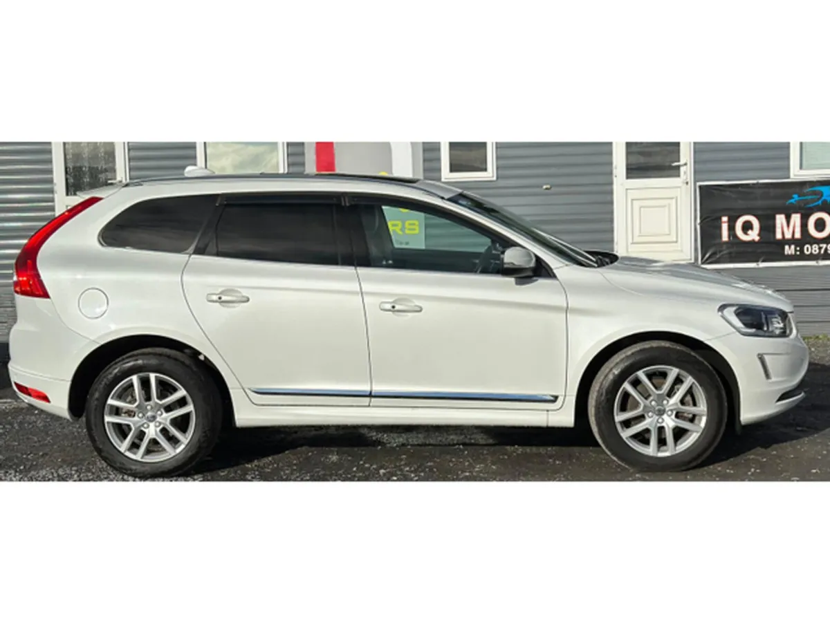 Volvo XC60 2.0L Diesel Automatic Cream Leather Sun - Image 5