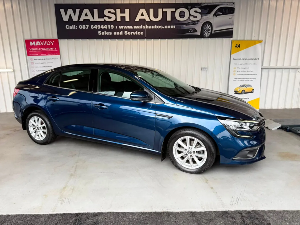 Renault Megane PLAY TCE 140 GPF MY18 4 4DR - Image 1